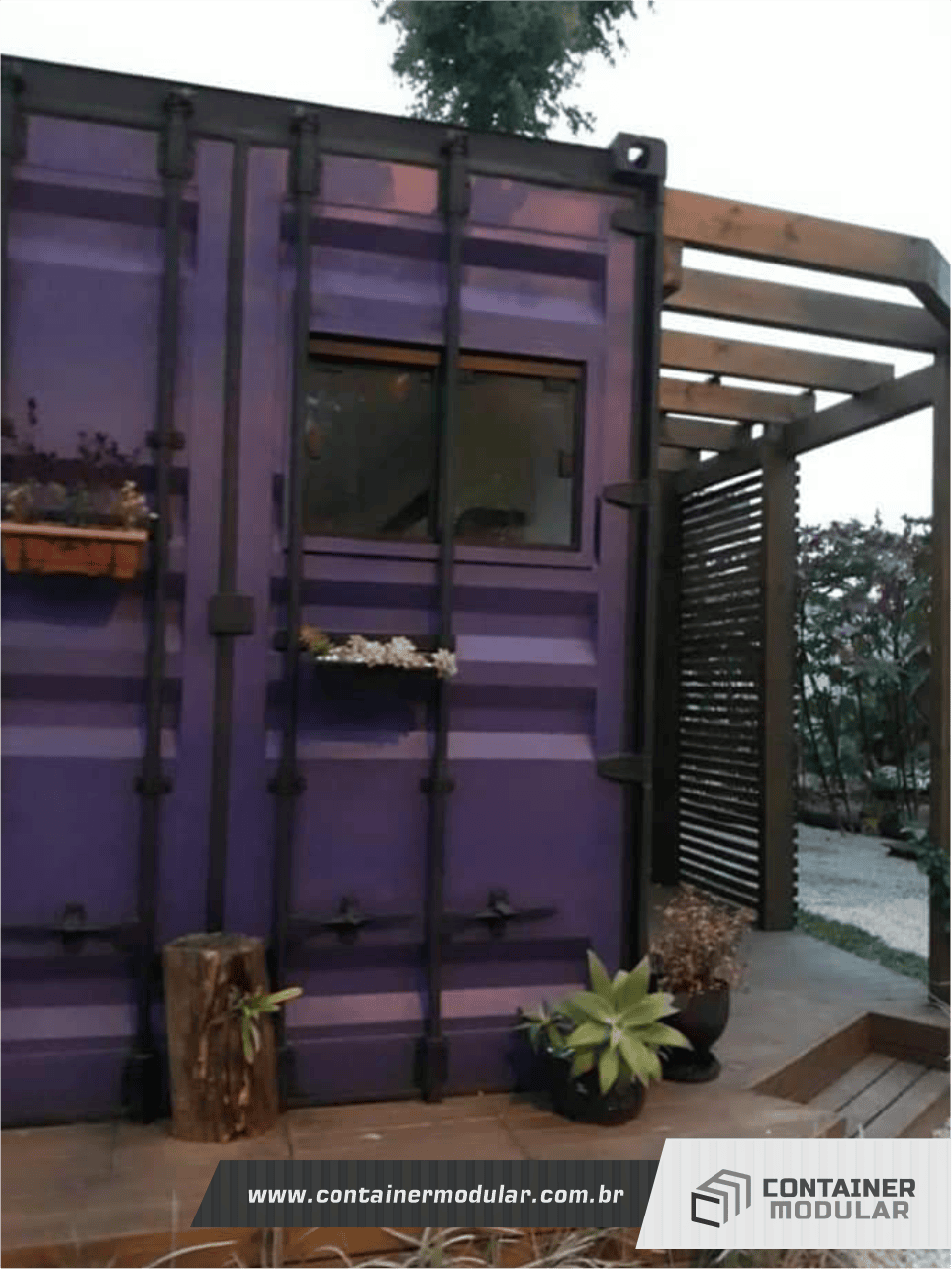2.FOTO CASA CONTAINER ROXA.png